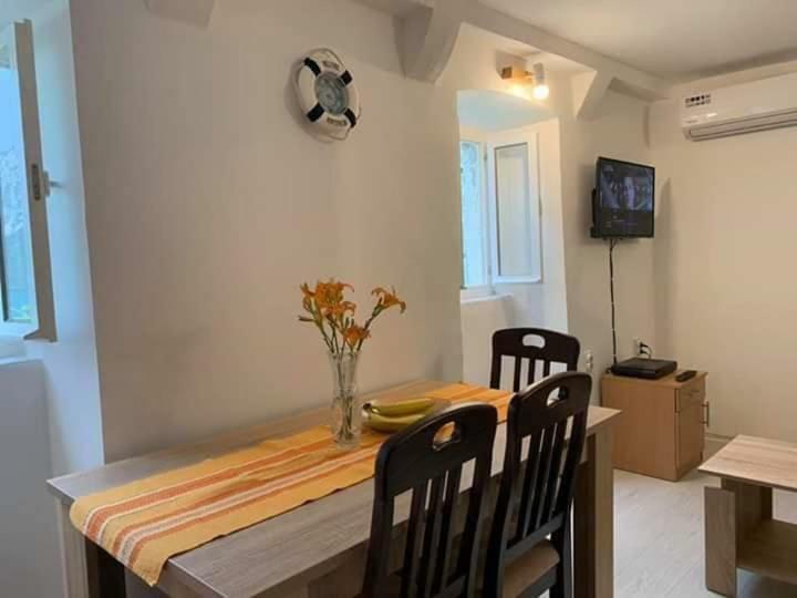 קוטור Apartments Dabovic מראה חיצוני תמונה