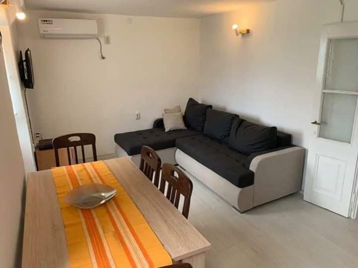 קוטור Apartments Dabovic מראה חיצוני תמונה